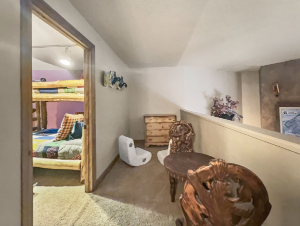 Copper MTN Center Village Pet Friendly condo Walk to Lift